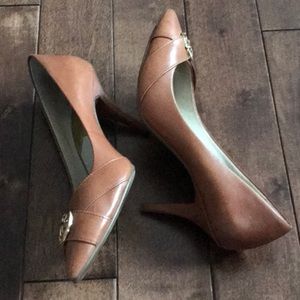 Michael Kors Carolina Leather  Pumps- Tan-Size 9